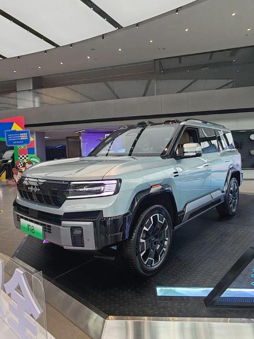 重庆渝北区裕迅泽企业管理咨询比亚迪方程豹硬派越野的爆款，英菲尼迪35周年与你共成长